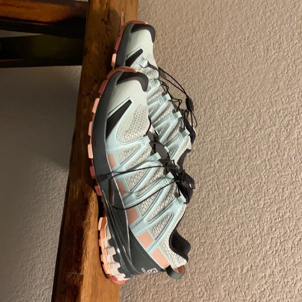 Salomon trail runner! Brand new!